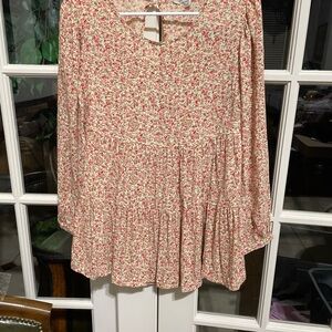 NWT American Eagle Floral Blouse Size Small